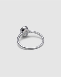 Von Treskow - Oval Moonstone Ring
