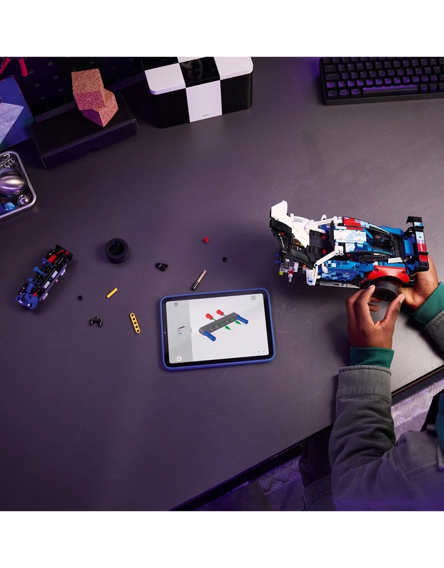 LEGO - BMW M4 GT3 EVO Race Car