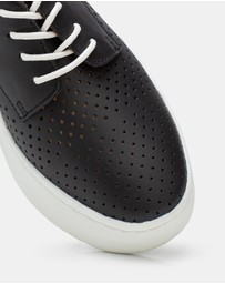 Rollie - Derby City Punch Shoe