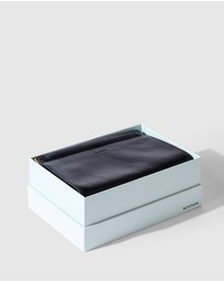 Kinnon - Jones Pouch