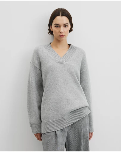 Country Road - Extrafine Merino Longline V-neck Neck Knit