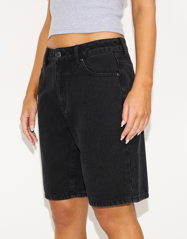 Dazie - Arezzo Relaxed Boyfriend Shorts