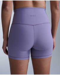 2XU - Fluid Hi-Rise 5 Inch Shorts