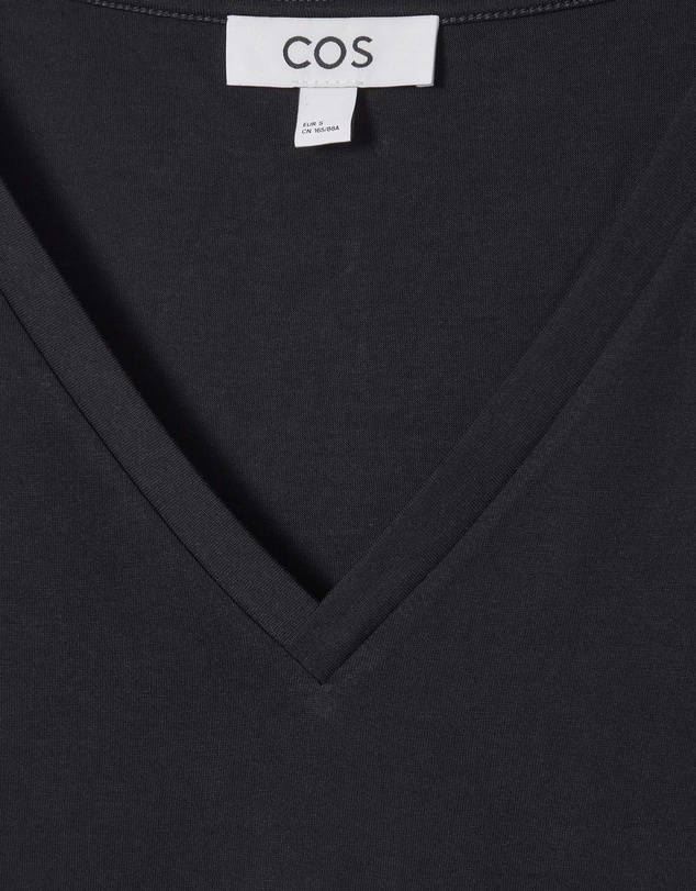 COS - 24/7 V-neck T-shirt