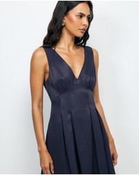AERE - Nylah V-Neck Midi Dress