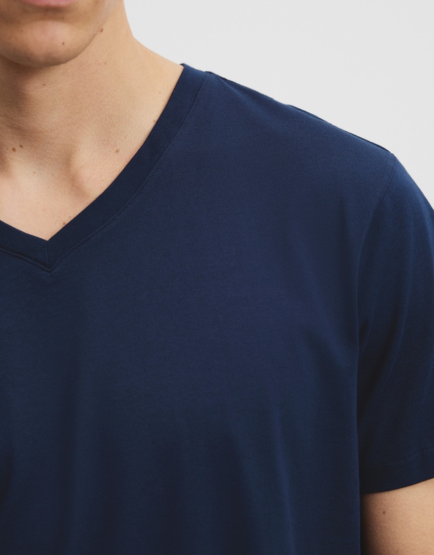 Country Road - Pima Cotton V-neck T-shirt