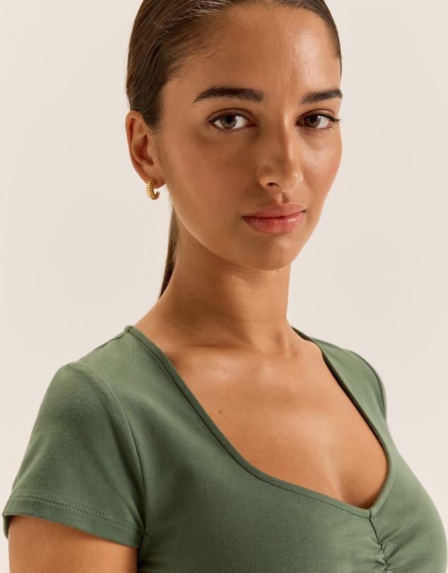 Review - Chloe Ruched Top