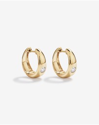 Michael Hill - 0.24 Carat TW of Laboratory-Grown Round Brilliant Diamond Huggie Earrings in 10kt Yellow Gold