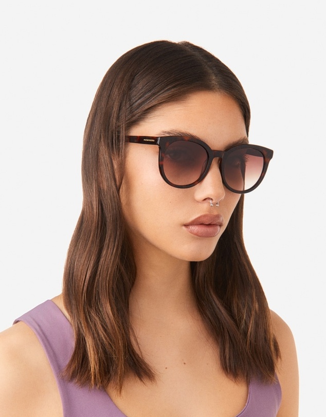 Hawkers Co - HAWKERS - Carey Brown RESORT Sunglasses for Men and Women UV400