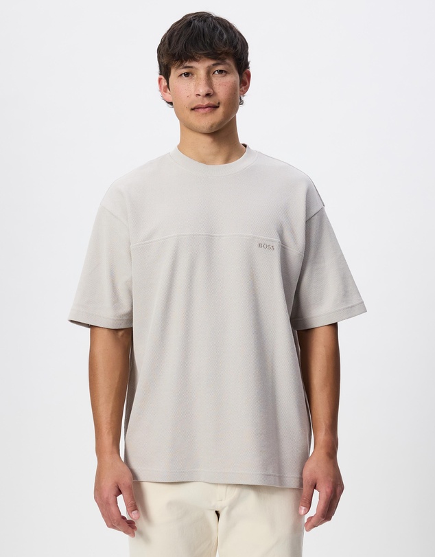 BOSS - Hive Tee