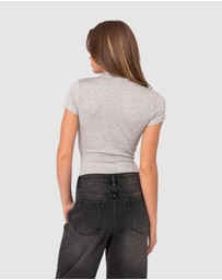EDIKTED - So Chill Button Up Bodysuit