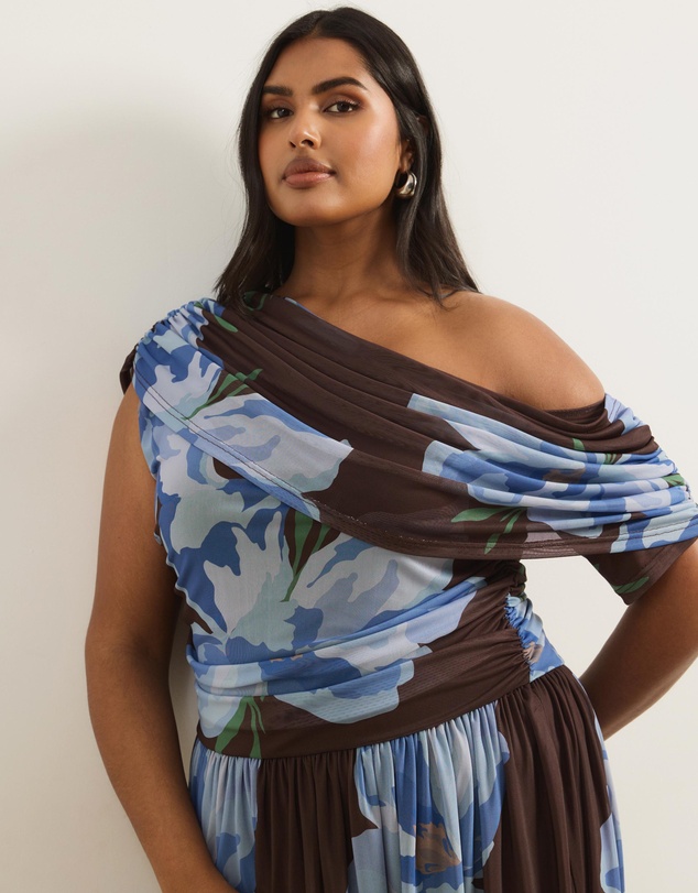Atmos&Here Curvy - Winnie Off Shoulder Mesh Maxi Dress