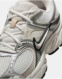 Nike - V5 RNR - Women's