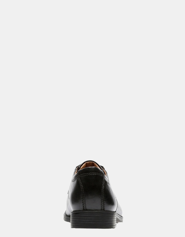 Clarks - Tilden Walk Black