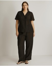 Atmos&Here Curvy - Calista Plisse Shirt