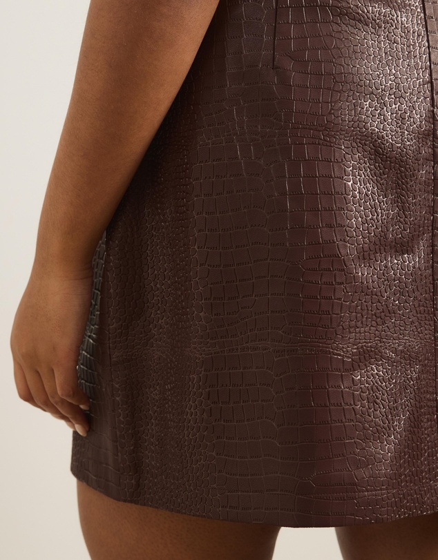 Atmos&Here Curvy - Lyra Leather Look Mini Skirt
