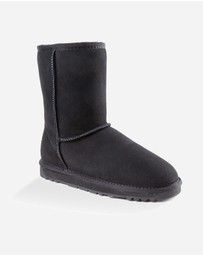Ozwear Connection Uggs - Ugg Classic Short Boots (Water Resistant)