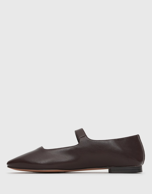 Betts - Mystique Mary Jane Flats