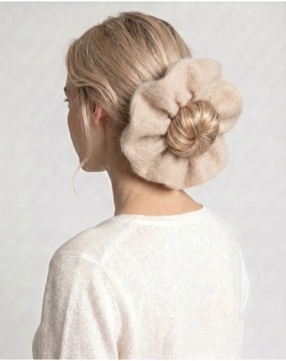 SILK MAGNOLIA - Cashmere Scrunchie