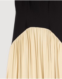 Revibe - Repaired Minima Esenciales Karis Drop Waist Maxi Dress - AU 8