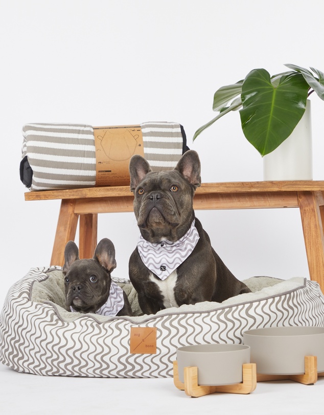 Mog & Bone - 4 Seasons Reversible Circular Dog Bed - Mocha Wave