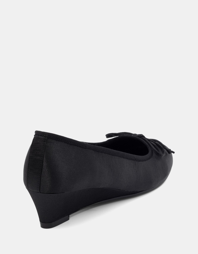 Therapy - Charli Wedge Shoes