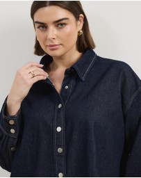 Atmos&Here Curvy - Romy Oversized Denim Shirt