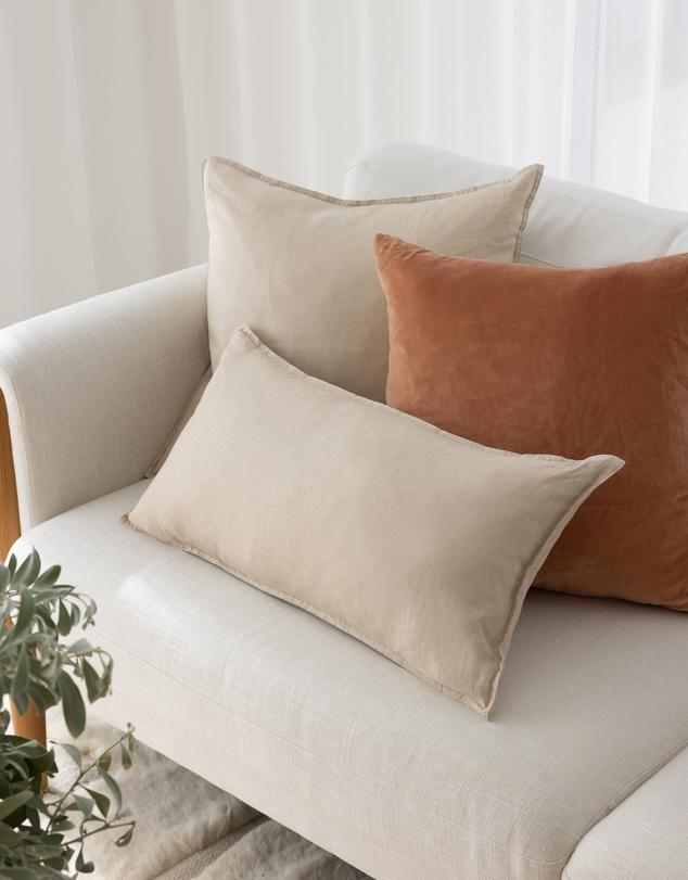 Bambury - Linen Hemmed Cushion