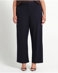 Estelle - Sofia Pant