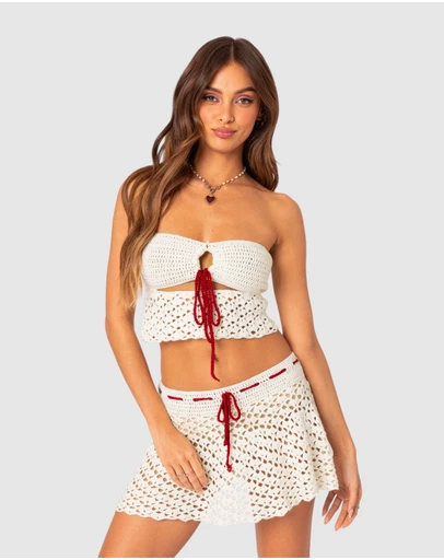 EDIKTED - Jaslene Strapless Crochet Top