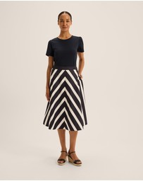 Review - Umbrella Chevron Midi Skirt