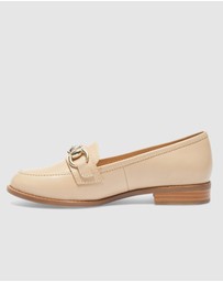Easy Steps - Gala