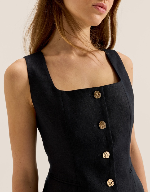 Review - Norah Vest