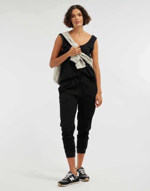 Amelius - Bailey Rounded Hem Tank