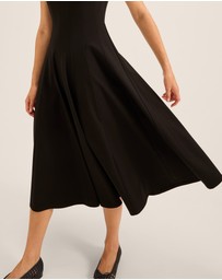Review - Elodie Midi Dress