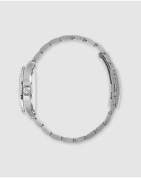 Maxum - Liberty White Dial With Silver Tone Bracelet & Case
