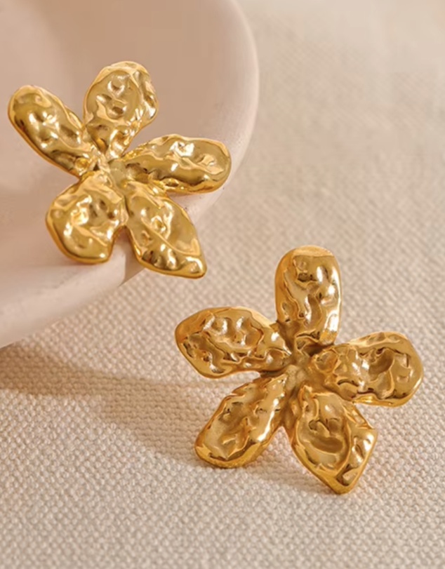 Chuchka - Daisy Gold Earrings