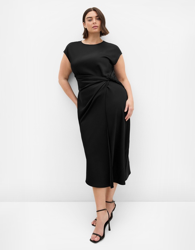 City Chic - Plus size Beatrix Knot Satin Dress - black