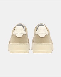 Autry - Medalist Low Sneakers - Women's