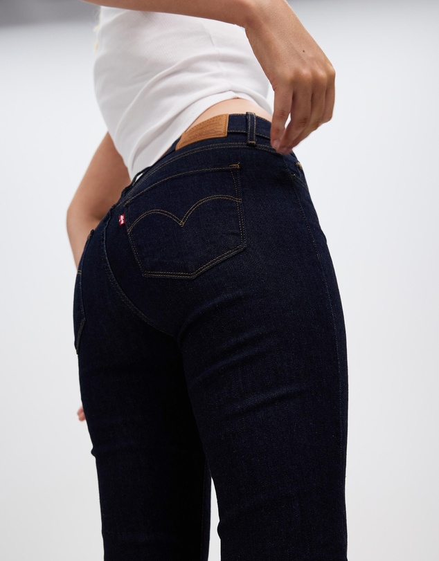 Levi's - 314 Shaping Straight Jeans