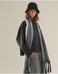 Morgan & Taylor - Montana Teddy Cloche Hat in Black