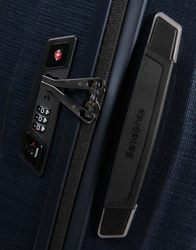 Samsonite - Major-Lite Suitcase 69cm