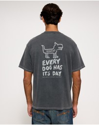 Nudie Jeans - Koffe Scratched Tracks T-Shirt