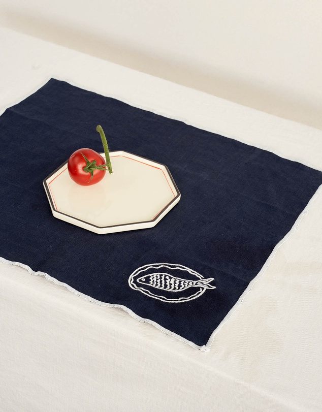 Black Blaze - Embroidered Linen Placemat Set