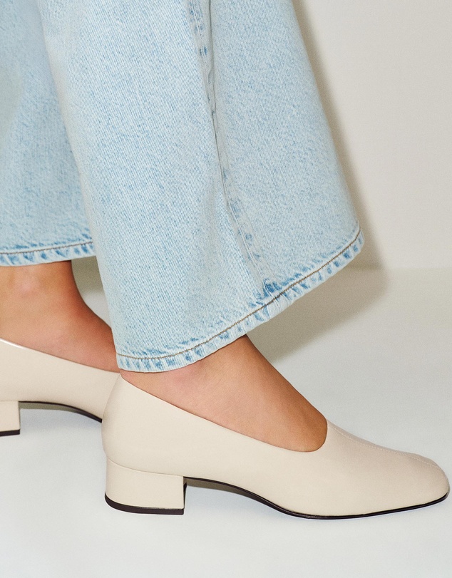 Reformation - Inez Pumps