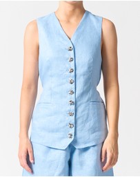 Walnut Melbourne - Malta Vest