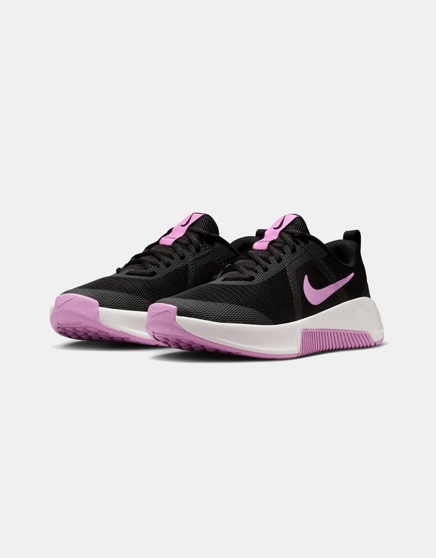 Nike - MC Trainer 3 - Women's
