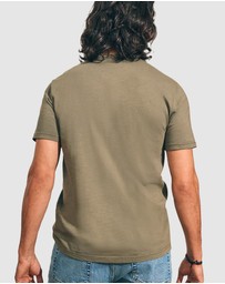 Faherty - Sunwashed Pocket Tee