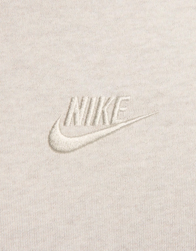 Nike - Sportswear Premium Essentials T-Shirt
