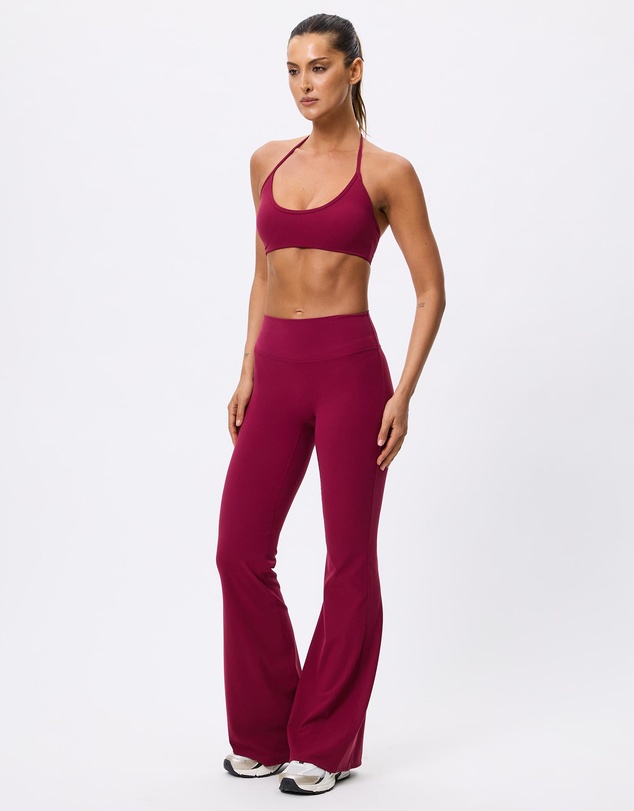 AVE Active - Form Halter Crop